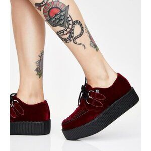 T.U.K. Women's Burgundy Velvet Platform Creepers Viva Mondo Vegan Size 5 NWOB